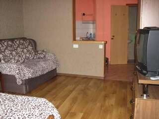 Гостиница Guest House Natali Алупка Трехместный номер "Комфорт"-3